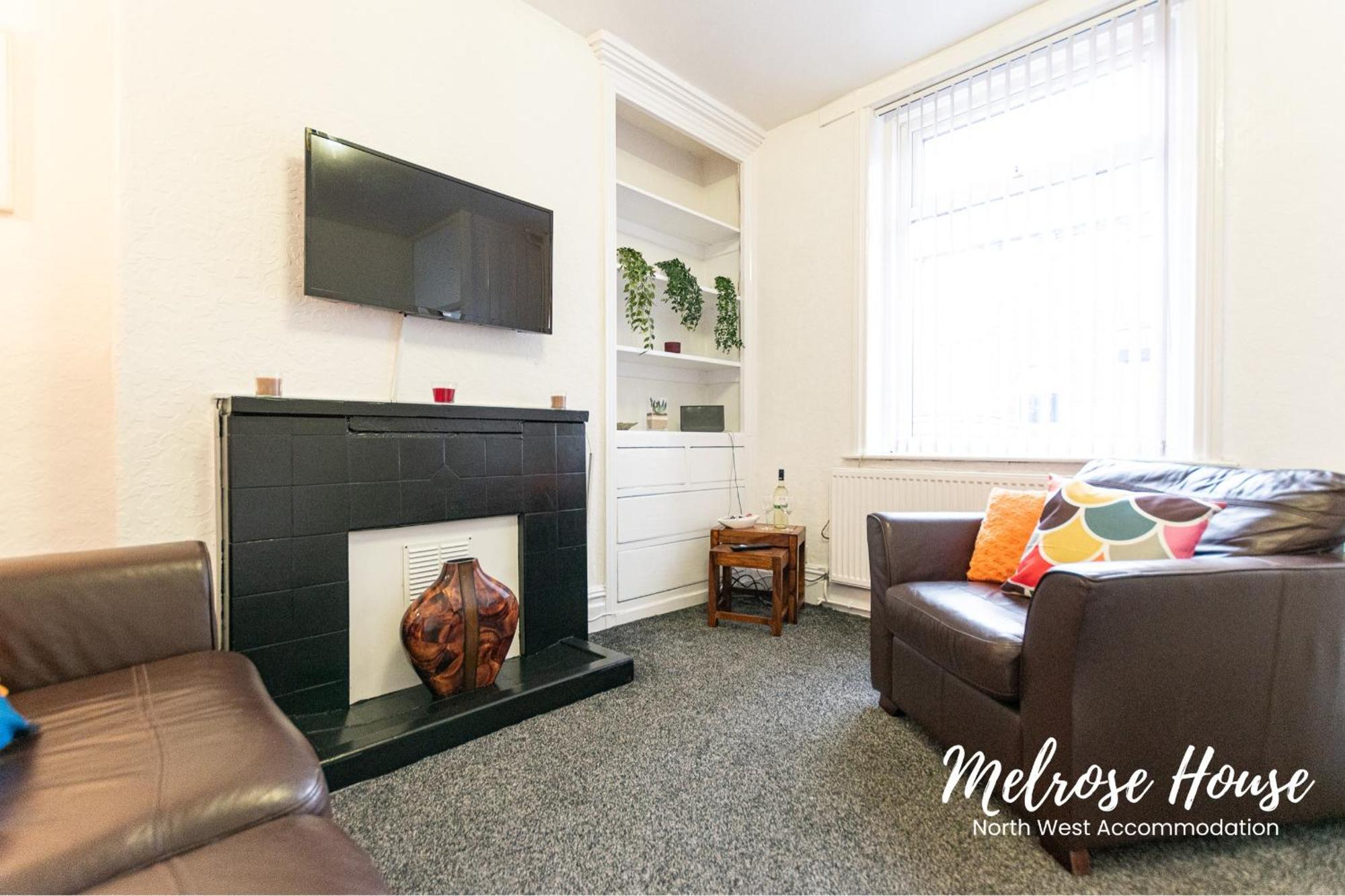 Manchester Work Stays 2Br Home With Parking & Wifi Exterior photo